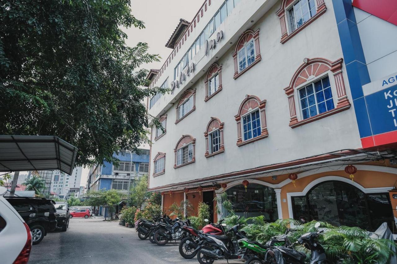 Reddoorz Near Nagoya Hill Mall Batam 5 Exterior foto