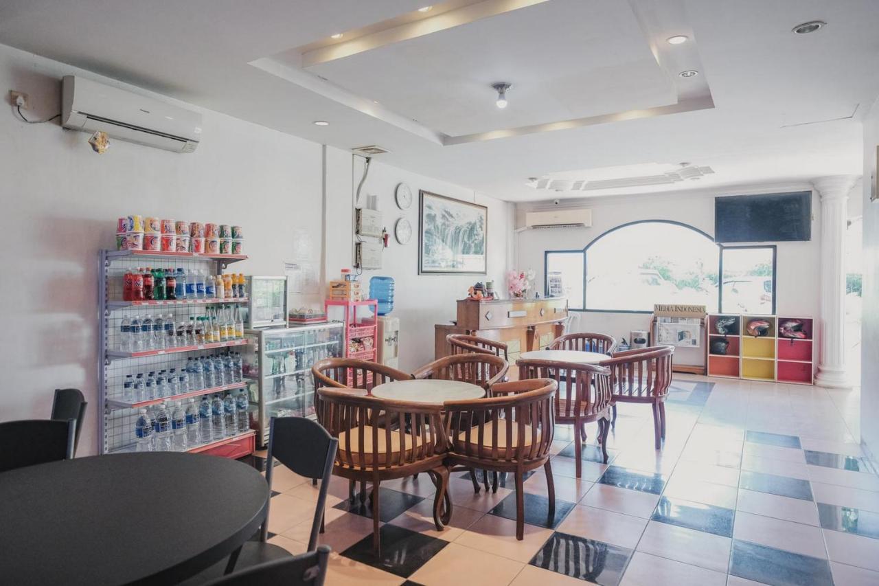 Reddoorz Near Nagoya Hill Mall Batam 5 Exterior foto