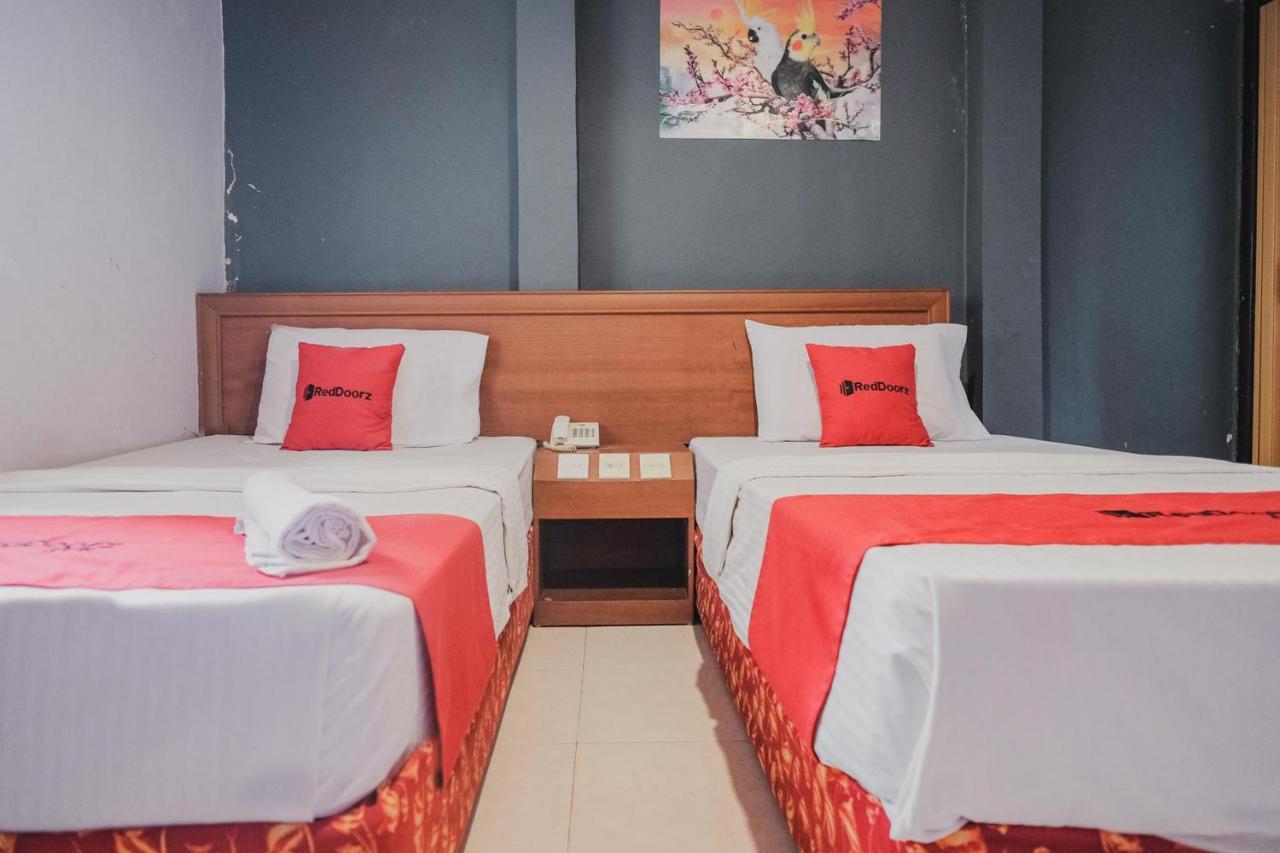Reddoorz Near Nagoya Hill Mall Batam 5 Exterior foto