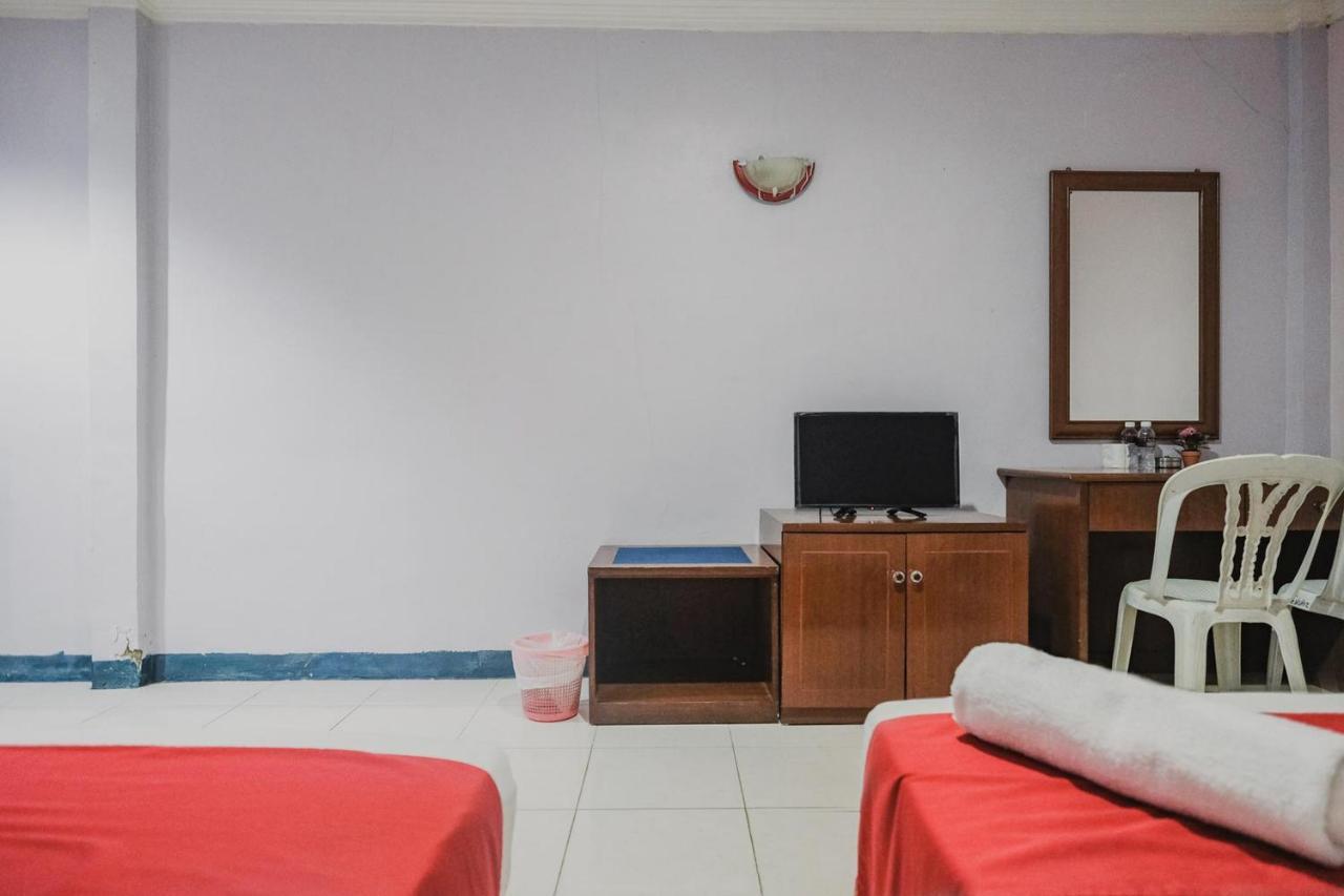 Reddoorz Near Nagoya Hill Mall Batam 5 Exterior foto